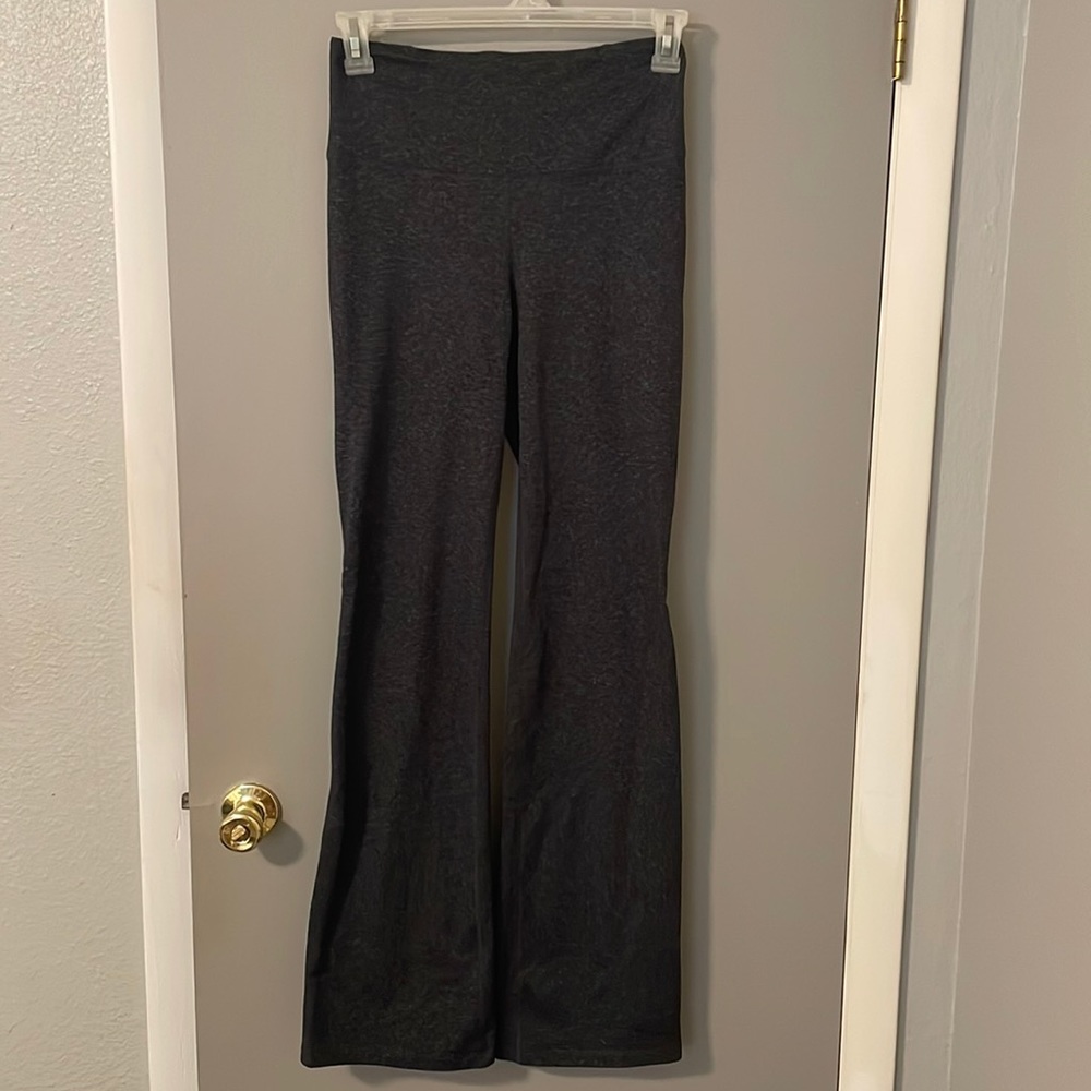 Old Navy Active cozecore high rise slim bootcut go-dry leggings gray size S Tall